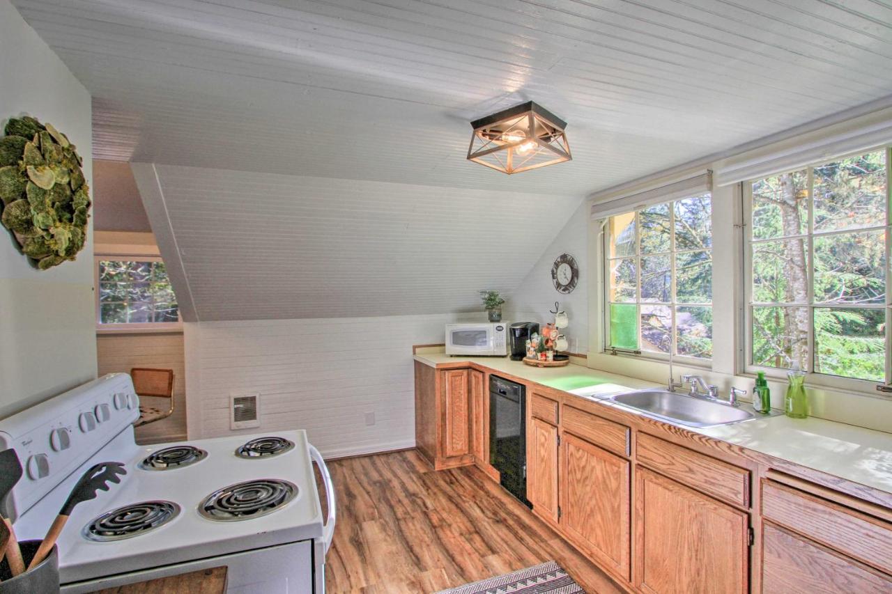 Owls Nest Studio With Hot Tub Hike Nearby! Ashford Eksteriør bilde